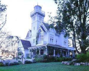 practical-magic-victorian-arbor