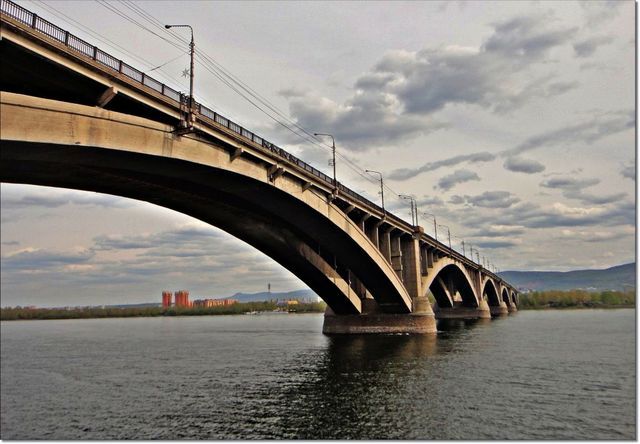  photo most na Jeniseju ....jpg