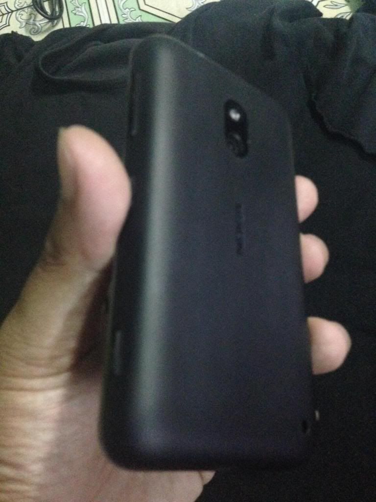 Cap Nokia Lumia 620 den va xanh