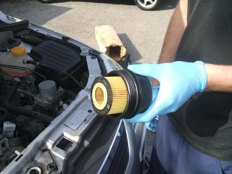 Oil and filter change Z12XEP Engine. Vauxhall CorsaC Forum