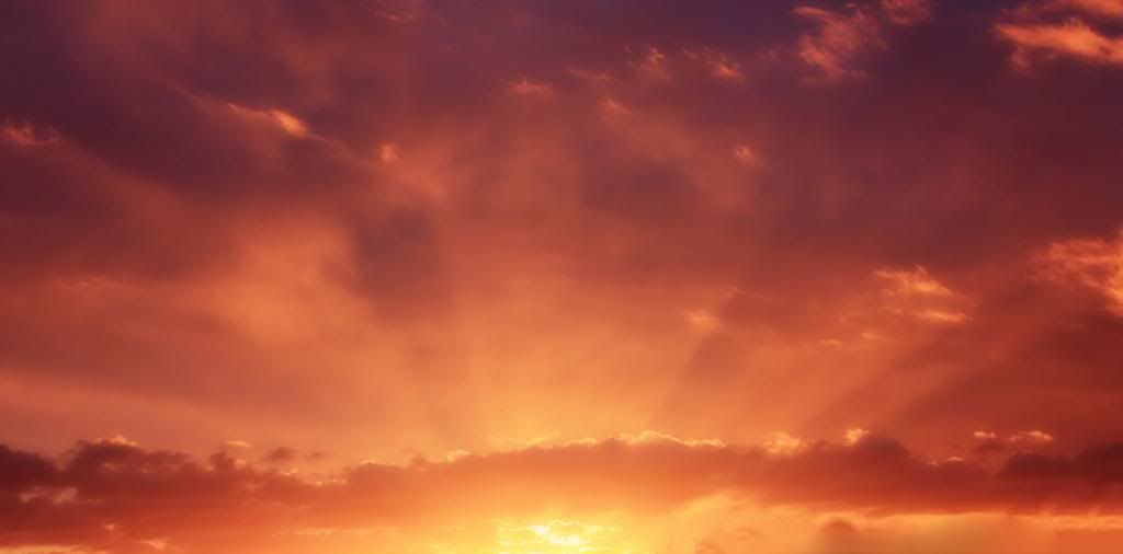 IMAGE: http://i102.photobucket.com/albums/m114/BeccaNH/Africa%202007/sky.jpg