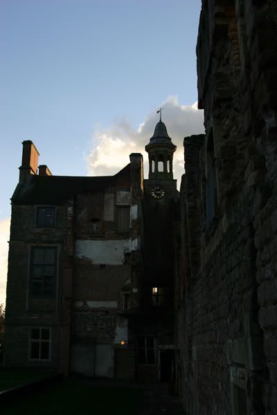 IMAGE: http://i102.photobucket.com/albums/m114/BeccaNH/POTN%20Challenges/IMG_4722_edited-1.jpg