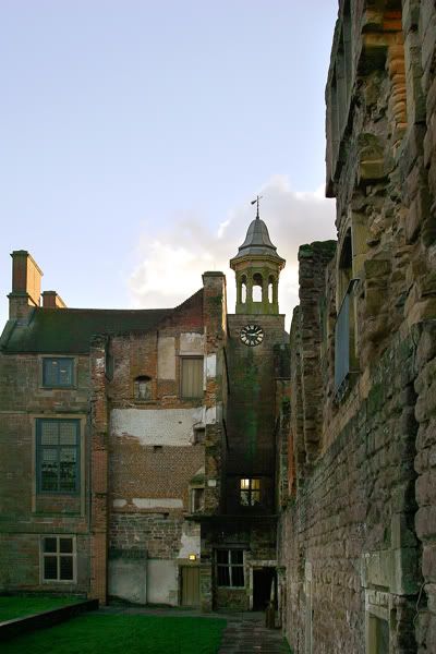 IMAGE: http://i102.photobucket.com/albums/m114/BeccaNH/POTN%20Challenges/IMG_4722_edited-2.jpg