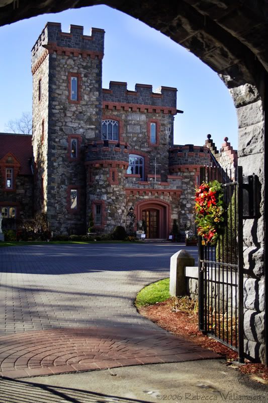 IMAGE: http://i102.photobucket.com/albums/m114/BeccaNH/Searles%20Castle/IMG_5914_edited-1.jpg