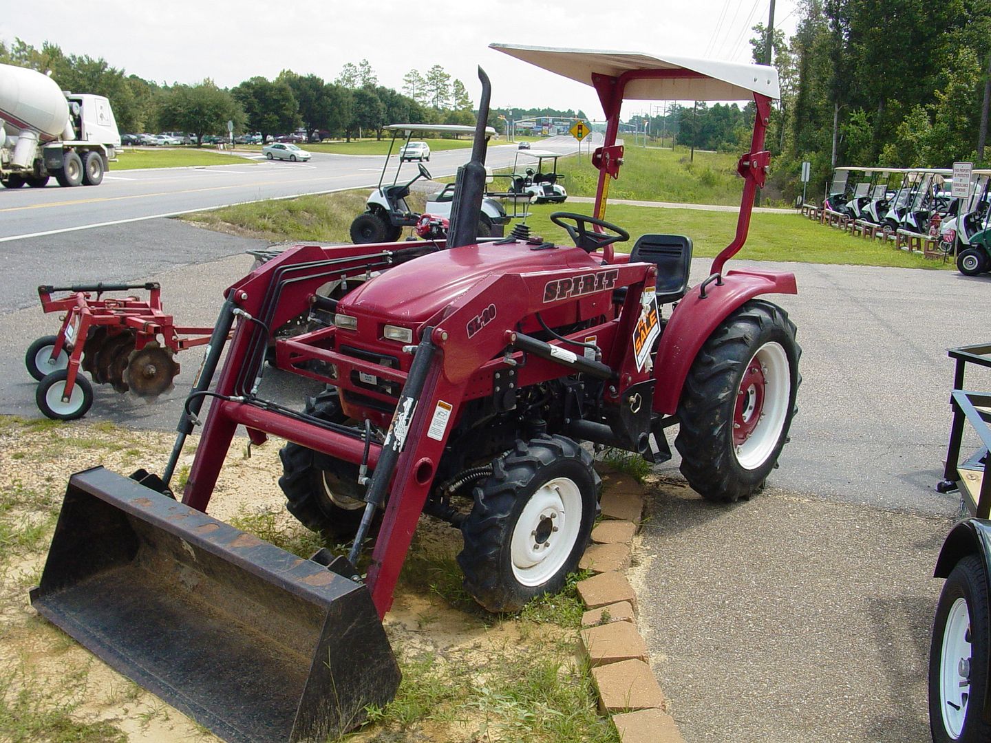 2004 Farm Pro Tractor, 4x4, Front end loader, 250 hours 7000