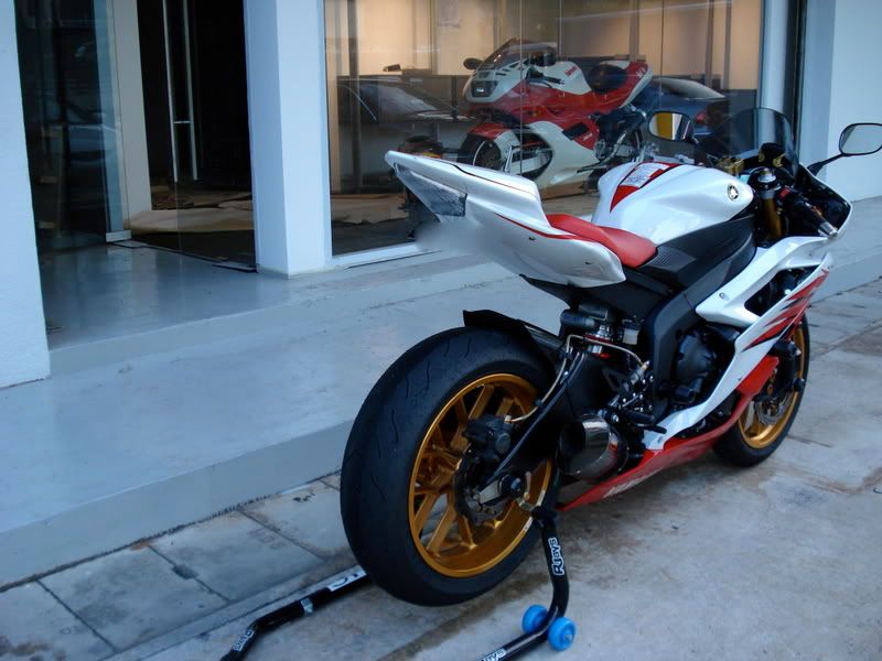 yamaha r6 gold wheels