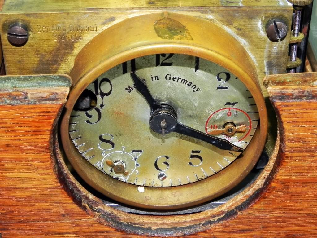 VINTAGE ANTIQUE F.E.BENZING GERMANY PIGEON RACING CLOCK (Penang, end