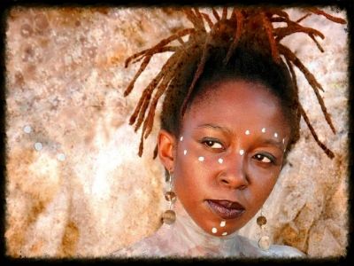 Chiwoniso Maraire, Africa's Queen of the mbira photo 5b3da117-9fdc-4a2b-8e57-bd95b3974d34.jpg