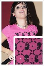 A következő kép nem jeleníthető meg, mert hibákat tartalmaz: „http://i102.photobucket.com/albums/m91/renike11/halalfejek2.jpg”.