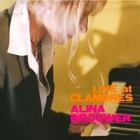 Live at Clamores by Alina Brouwer