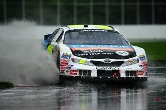 nascarrain3.jpg