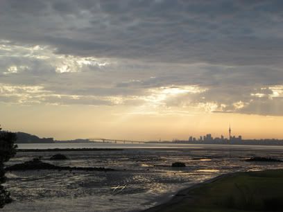 NZ Road Trip / Day 3: Auckland – Raglan – Eltham NZ Road Trip / Day 3: Auckland – Raglan – Eltham
